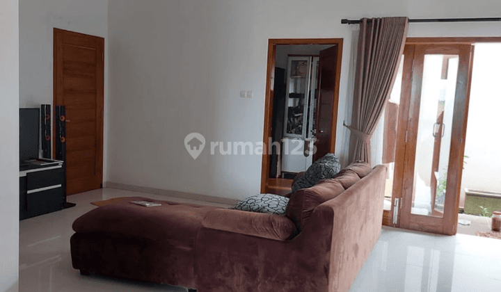Dijual Rumah Cantik Asri 2 Lantai Jogja Selatan 14
