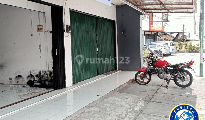 Dijual Ruko Apik Strategis Pinggir Jalan Raya Magelang  2