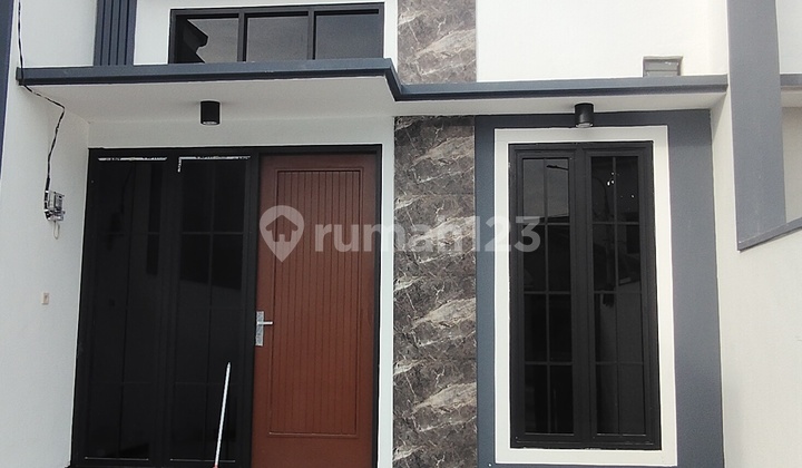 Beautiful House in Rungkut Housing Estate, Surabaya