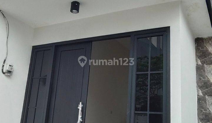 Rumah Cantik Row 9 Mtr Di Perum Bumi Wonorejo Asri Rungkut One Gate Systerm  2