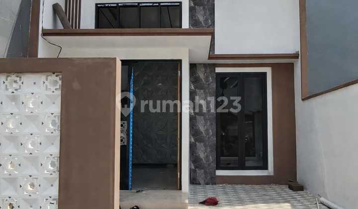 Rumah Pojokan di Perum Wonorejo Rungkut Surabaya Rumah Pojokan di Perum Wonorejo Rungkut Surabaya