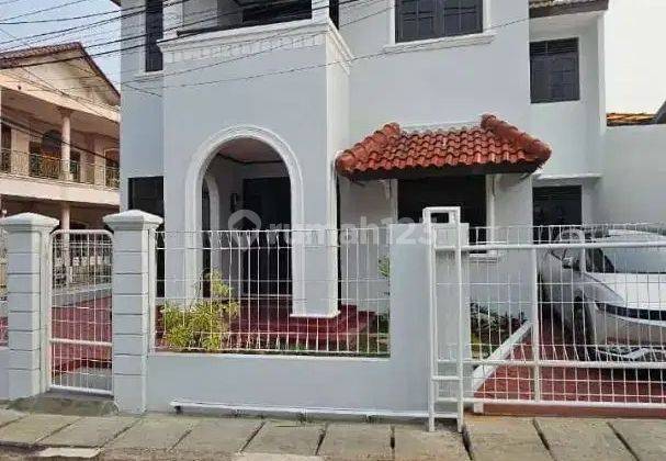 Di Jual Disewakan Rumah 2 Lantai Dalam Komplek di Utan Kayu, Jakarta Timur  1