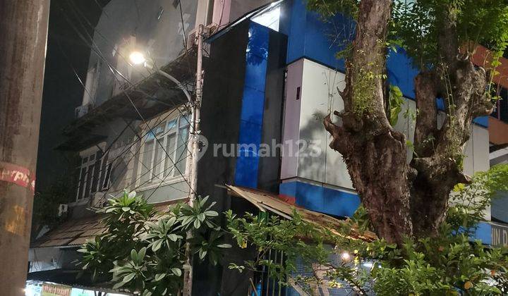 Di Jual Ruko Hook 3 Lantai  di Kebayoran lama , Jakarta Selatan 2