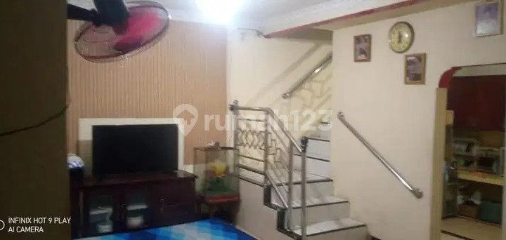 Di Jual Cepat Rumah 2 Lantai Lokasi Strategis di Pejaten Timur, Jakarta Selatan 2