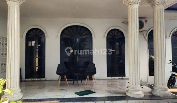 Di Jual Rumah Luas Lokasi Strategis di Pancoran Barat Raya, Jakarta Selatan 1