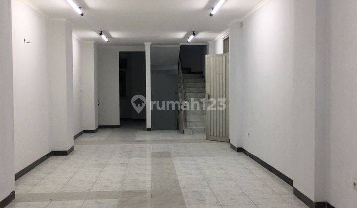  Di Sewakan 1 Unit Ruko Jalan Lapangan Bola Kebon Jeruk Jakarta Barat 8