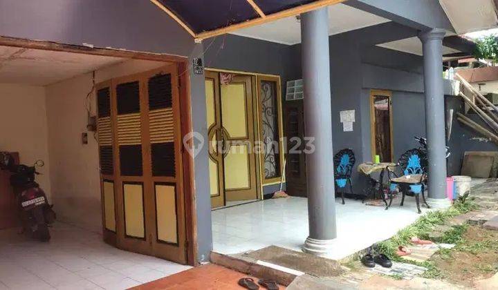 Di Jual Rumah Hitung Tanah Lokasi Strategis di Tanjung Duren, Jakarta Barat 2