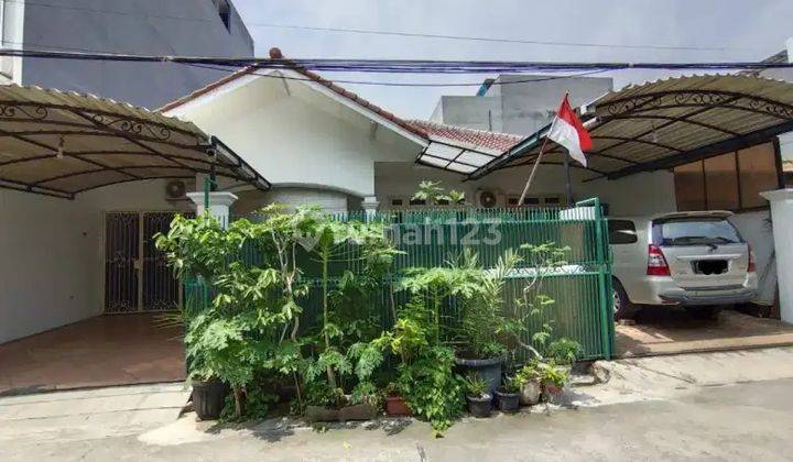 Di Jual Rumah Strategis Dalam Komplek di Grogol Petamburan, Jakarta Barat  1