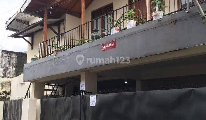 Di Jual / Dikontrakan Rumah 2 Lantai Strategis di Tebet, Jakarta Selatan 1