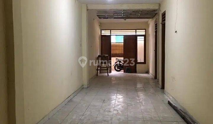 Di Jual / Dikontrakan Rumah 2 Lantai Strategis di Tebet, Jakarta Selatan 2