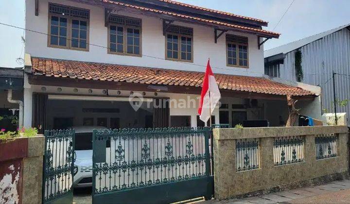 Di Jual Rumah 2 Lt Lokasi Strategis di Jl Pratama, Duren Sawit, Jakarta Timur  1