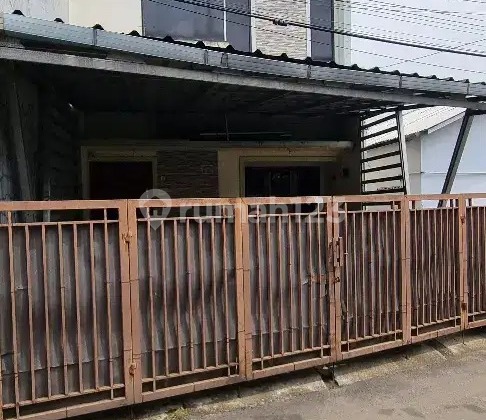 Di Jual Rumah 2 Lantai Lokasi Strategis di Pejaten Timur, Jakarta Selatan Di Jual Rumah 2 Lantai Lokasi Strategis di Pejaten Timur, Jakarta Selatan