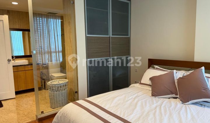 Di Sewakan  Apartment Essence Dharmawangsa , Jakarta Selatan Full New Furniture  2