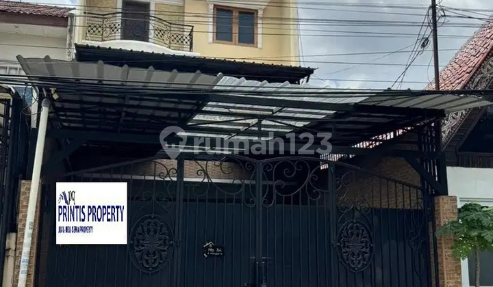 For Sale 3.5-Story House in a Strategic Location at Greenville, Kebon Jeruk, West Jakarta