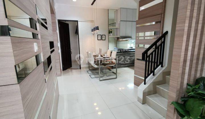 Di Jual Rumah 2 Lantai Dalam Komplek Casa Jardin Residence, Jakarta Barat 2