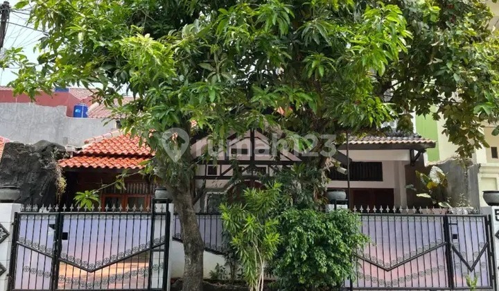Di Jual Rumah 2 Lantai Lokasi Strategis di Cipinang, Jakarta Timur
