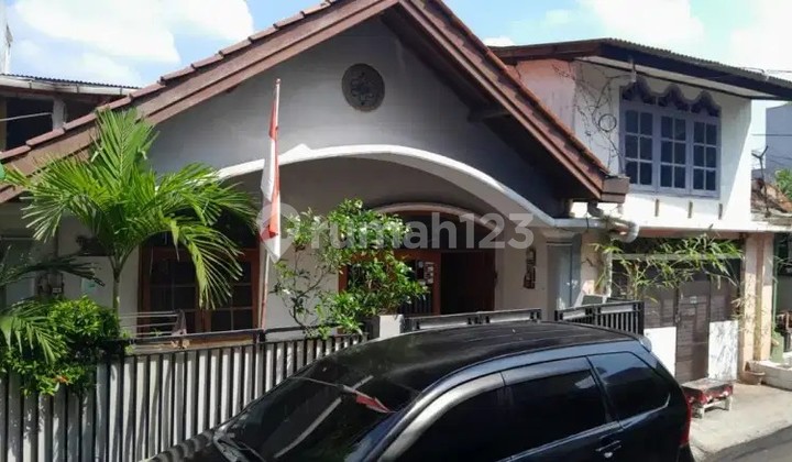 Di Jual Rumah 2 Lantai Lokasi Strategis di Rawamangun, Jakarta Timur 2