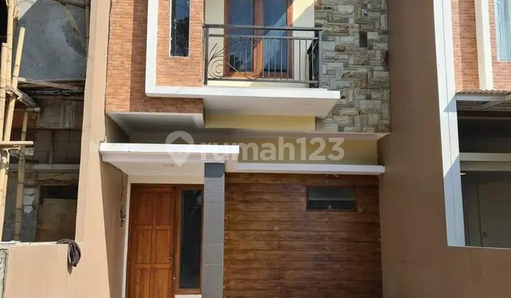 Di Jual Rumah Minimalis 2 Lantai di Peumahan Permata Kahyar Jagakarsa, Jakarta Selatan