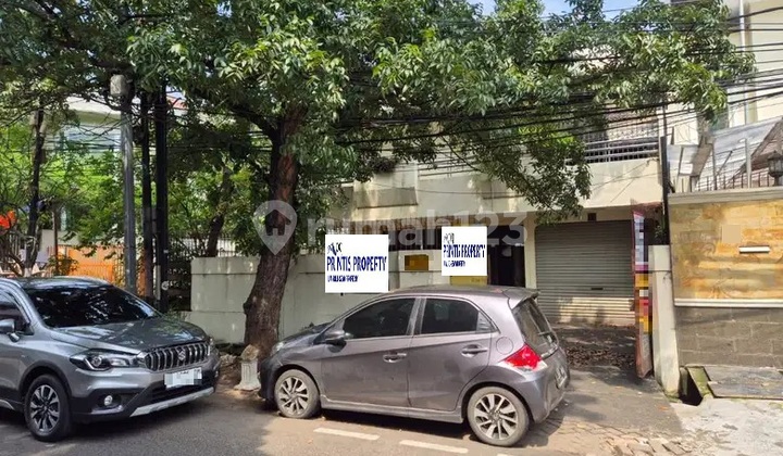 For Sale 2-Story Hook House in Strategic Location, Tomang, West Jakarta For Sale 2-Story Hook House in Strategic Location, Tomang, West Jakarta