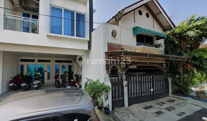 Di Jual Rumah 2 Lantai Lokasi Strategis di Cempaka Putih, Jakarta Pusat 1