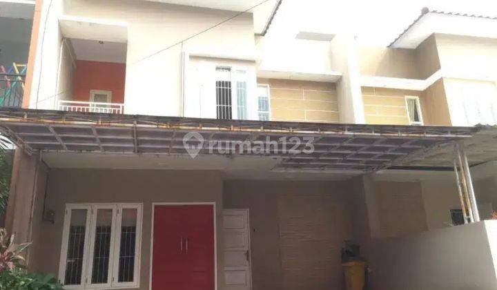 Di Jual Rumah 2 Lt Dalam Cluster Mahakam Residence, Jagakarsa, Jakarta Selatan  1