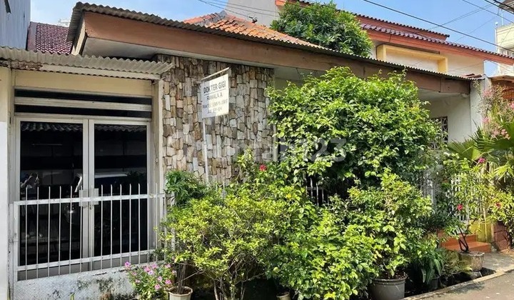 Di Jual Rumah 2 Lantai Lokasi Strategis di Tanah Abang, Jakarta Pusat 2