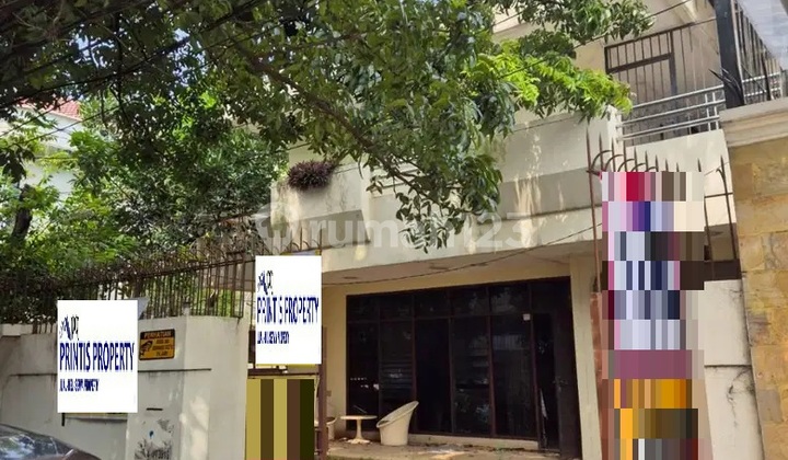 For Sale 2-Story Hook House in Strategic Location, Tomang, West Jakarta For Sale 2-Story Hook House in Strategic Location, Tomang, West Jakarta