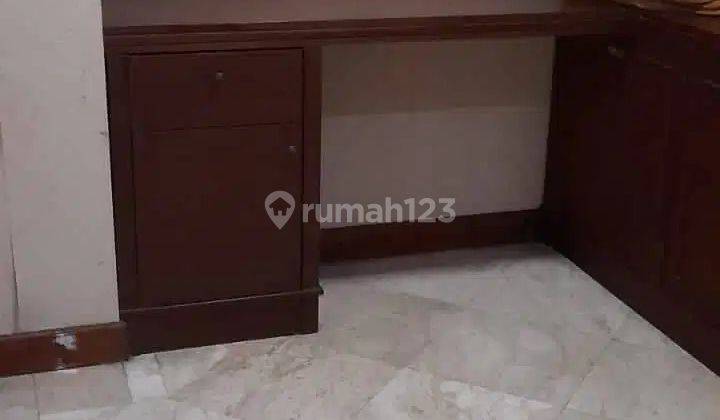 Di Jual Apartemen Grand Tropic Furnished di Grogol Petamburan, Jakarta Barat 2