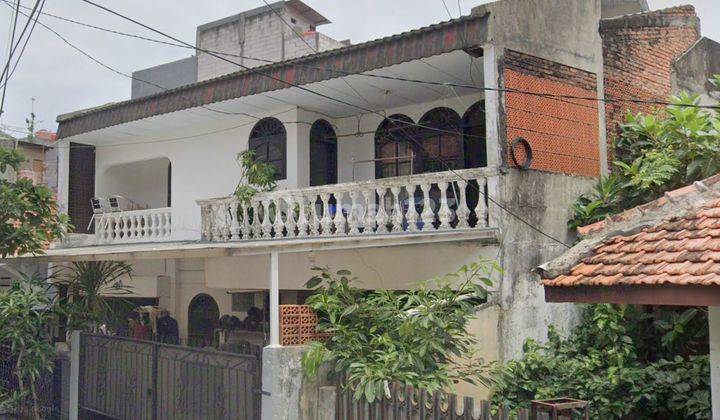 Di Jual Rumah Hitung Tanah di Keboyoran Lama, Jakarta Selatan 2