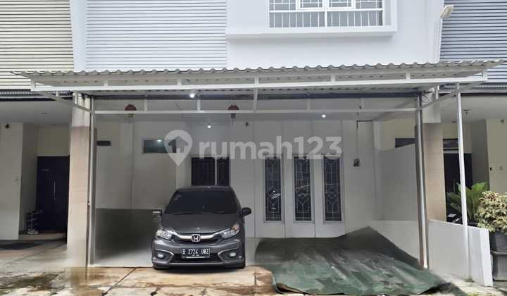 For Sale 2-Story House in a Strategic Location in Pesanggrahan, South Jakarta