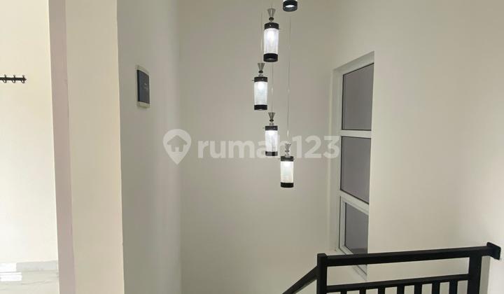 Di Jual Rumah 2 Lantai Dalam Cluster Meruya Park Residence, Jakarta Barat 2