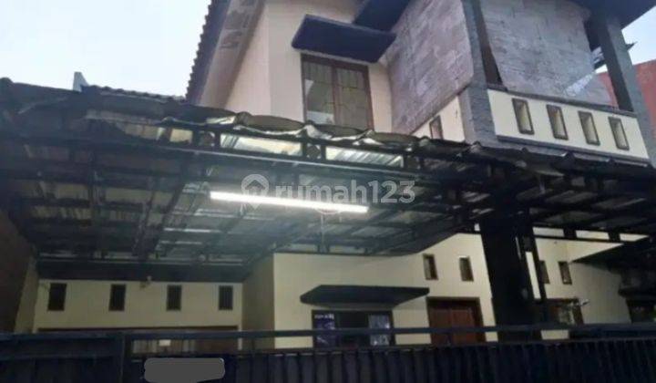 Di Jual Rumah 2 Lt Lokasi Strategis di Jl Remaja, Pasar Rebo, Jakarta Timur 2