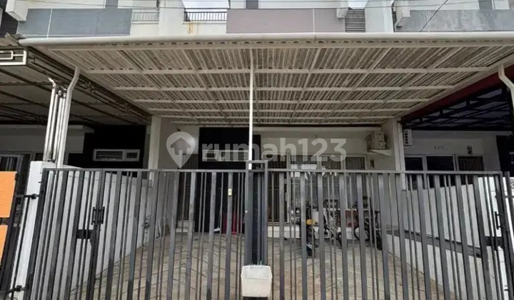 For Sale 2-Story House in Imperial Gading Complex, North Jakarta For Sale 2-Story House in Imperial Gading Complex, North Jakarta