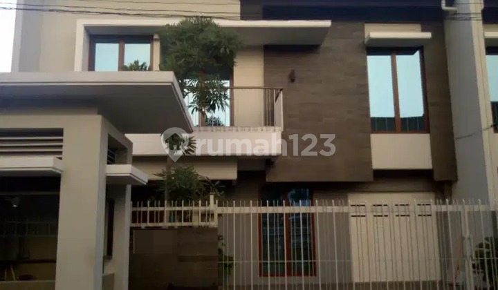 Di Jual Rumah  Modern 2 Lantai Dalam Perumahan Cipinang Elok, Jakarta Timur