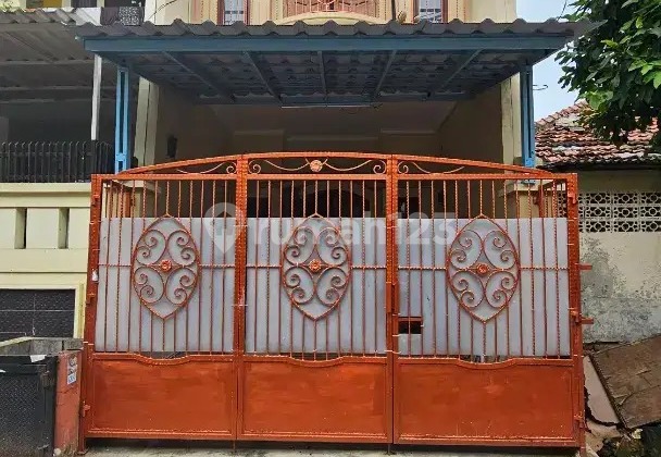 For Sale 2-Story House in Strategic Location, West Cengkareng, West Jakarta