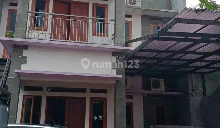 Di Jual Rumah 2 Lantai di Kalisari, Pasar Rebo, Jakarta Timur 1