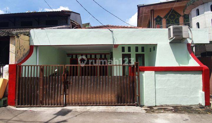 Di Jual Rumah Murah 1.5 Lantai di Kayu Putih, Jakarta Timur 1