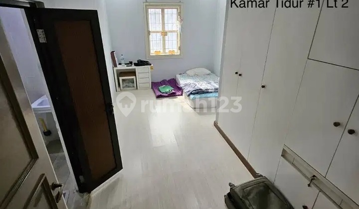 Di Jual Rumah Hook 2 Lantai di Perumahan Mutiara Taman Palem, Jakarta Barat 2