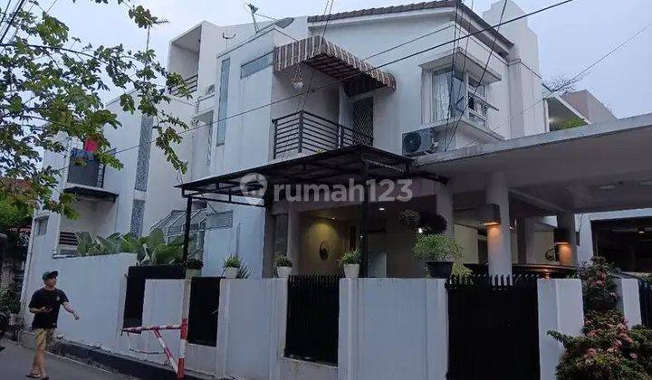 Di Jual Rumah Hook 2 Lantai di Taman Malaka Utara, Jakarta Timur 2