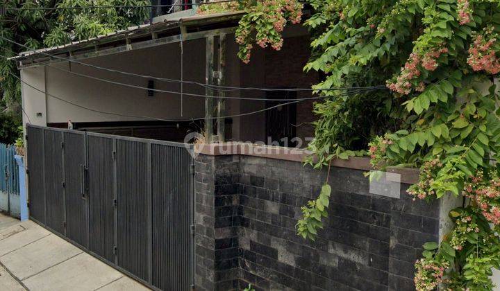 Di Sewakan Rumah 2 Lantai Lokasi Strategis di Mampang Prapatan, Jakarta Selatan 1