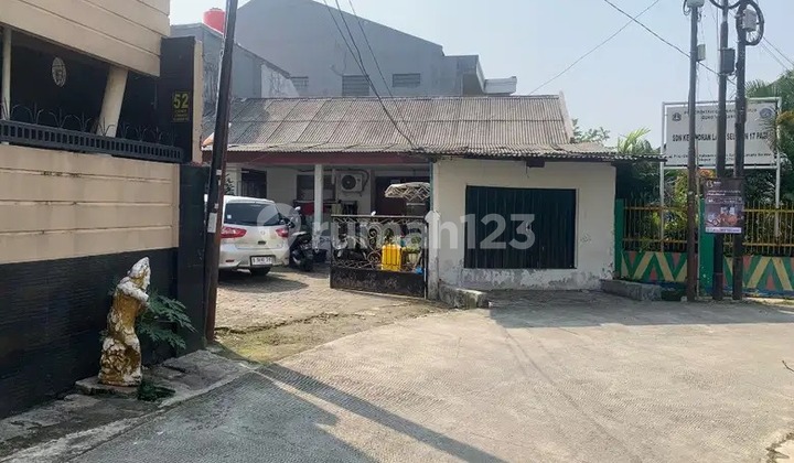 Di Jual Rumah 1 Lantai Lokasi Strategis di Kebayoran Lama, Jakarta Selatan
