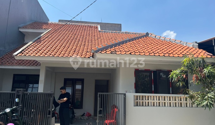 For Sale 2-Story House in Customs Complex, Kelapa Gading, North Jakarta For Sale 2-Story House in Customs Complex, Kelapa Gading, North Jakarta