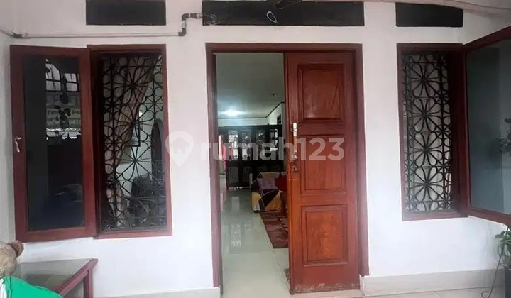 Di Jual Rumah 1 Lantai Lokasi Strategis di Ulujami, Pesanggrahan, Jakarta Selatan Di Jual Rumah 1 Lantai Lokasi Strategis di Ulujami, Pesanggrahan, Jakarta Selatan