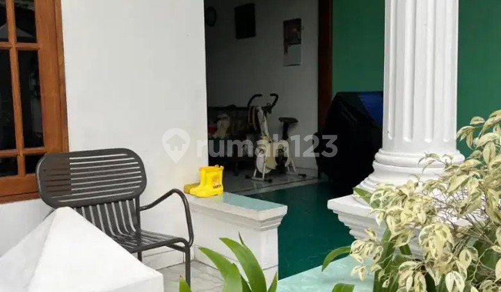 For Sale 2-Story Hook House in Strategic Location, Rawamangun, East Jakarta 2