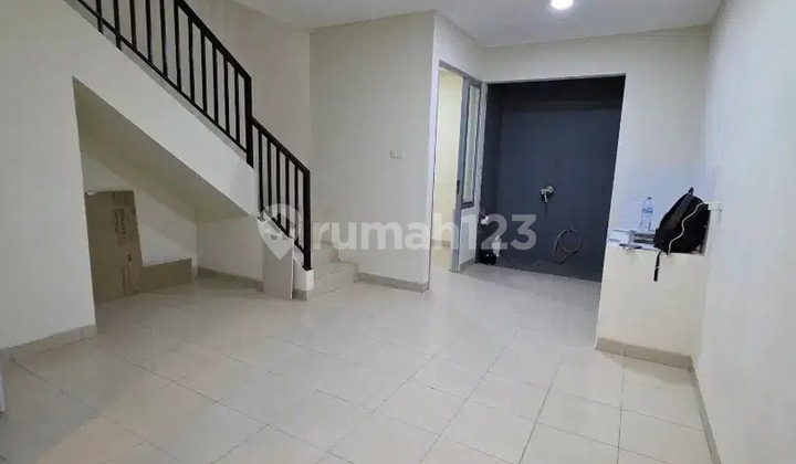 For Sale 2-Story Minimalist House in Mutiara Puri Complex, Kembangan, West Jakarta