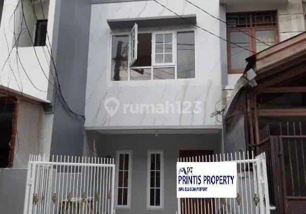 Di Jual Cepat Rumah Minimalis 2 Lantai di Taman Palem Lestari, Jakarta Barat 1