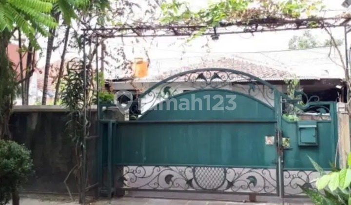 Di Jual Rumah Luas Asri 1 Lantai Lokasi Strategis di Kemang Utara, Jakarta Selatan  1