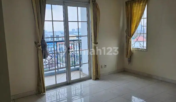 Di Jual Apartemen Gading Resort Residences, Kelapa Gading, Jakarta Utara Unit Besar