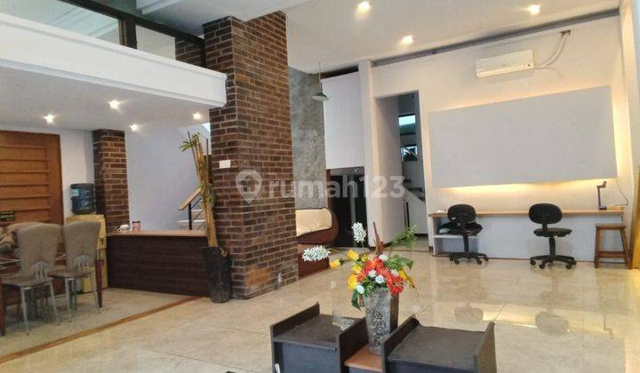 Di Jual Rumah 3 Lantai Lokasi Strategis di Kelapa Gading, Jakarta Utara 2