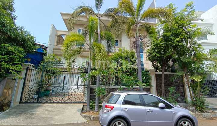 Di Jual Rumah Mewah 2  Lantai Lokasi Strategis di Ancol Barat , Jakarta Utara